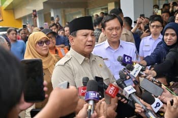 Presiden Jenguk Korban Kecelakaan Kereta Api di Bekasi, Janjikan Evaluasi dan Pembangunan Flyover