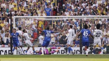 Menang Dramatis Melawan Leeds, The Blues Tantang City di Partai Final